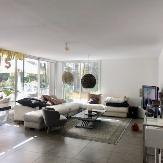  IMMOBILIERE ARTHUR : Maison / Villa | MARSEILLE (13011) | 161 m2 | 3 200 &euro; 