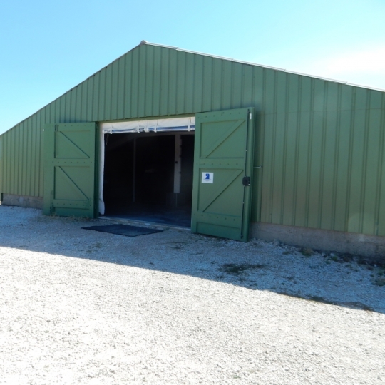  AGENCE N'DANIK : Autres | EGUILLES (13510) | 140 m2 | 1 130 &euro; 