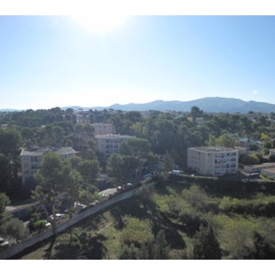  IMMOBILIERE ARTHUR : Apartment | MARSEILLE (13013) | 63 m2 | 920 € 