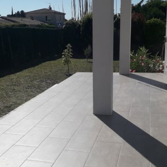  IMMOBILIERE ARTHUR : Maison / Villa | SIMIANE-COLLONGUE (13109) | 115 m2 | 1 900 &euro; 