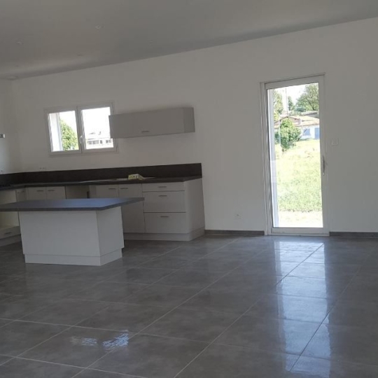  IMMOBILIERE ARTHUR : Maison / Villa | SIMIANE-COLLONGUE (13109) | 115 m2 | 1 900 &euro; 