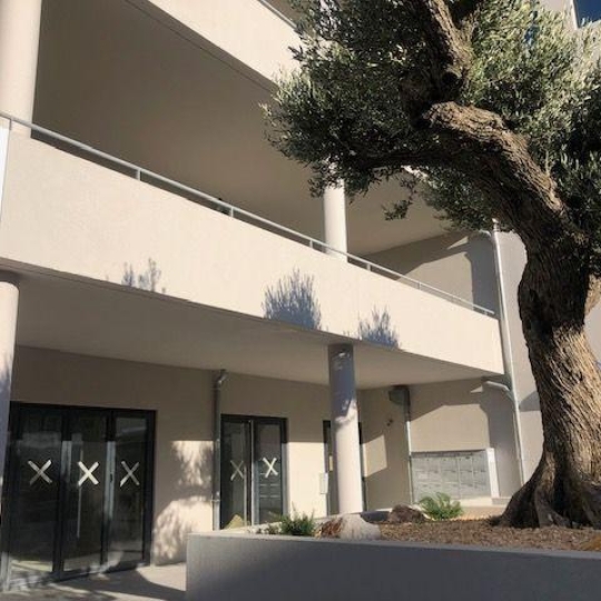  IMMOBILIERE ARTHUR : Commercial | AUBAGNE (13400) | 105 m2 | 1 619 € 