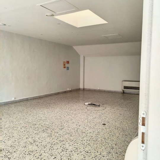  IMMOBILIERE ARTHUR : Office | MARSEILLE (13004) | 550 m2 | 4 500 € 