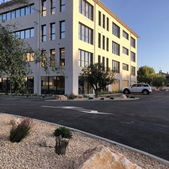 IMMOBILIERE ARTHUR : Local / Bureau | AUBAGNE (13400) | 89 m2 | 1 335 € 
