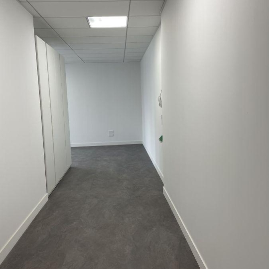  IMMOBILIERE ARTHUR : Local / Bureau | AUBAGNE (13400) | 89 m2 | 1 431 € 