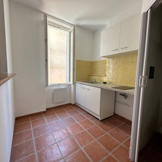  AGENCE N'DANIK : Appartement | MARSEILLE (13005) | 28 m2 | 610 &euro; 