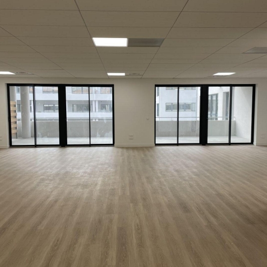  IMMOBILIERE ARTHUR : Local / Bureau | AUBAGNE (13400) | 104 m2 | 1 733 € 