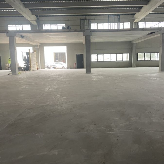  IMMOBILIERE ARTHUR : Local / Bureau | LA CIOTAT (13600) | 310 m2 | 3 229 € 