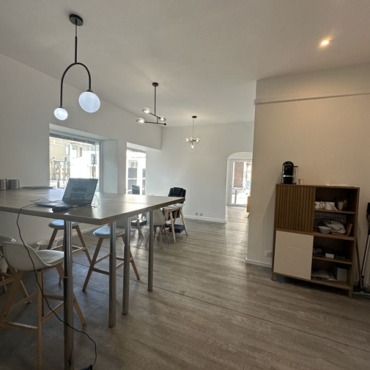  IMMOBILIERE ARTHUR : Local / Bureau | MARSEILLE (13013) | 102 m2 | 1 165 € 