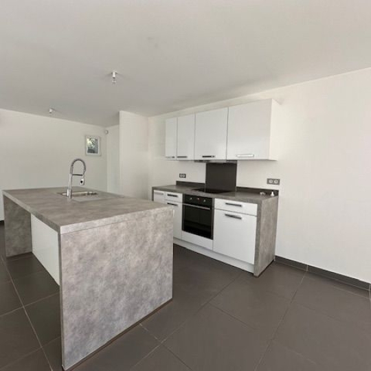  IMMOBILIERE ARTHUR : House | MARSEILLE (13011) | 135 m2 | 2 690 &euro; 