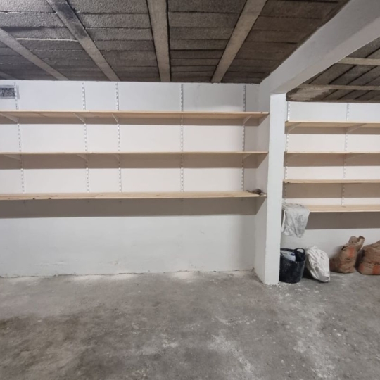  IMMOBILIERE ARTHUR : Garage / Parking | MARSEILLE (13012) | 38 m2 | 350 € 