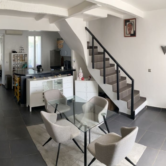 IMMOBILIERE ARTHUR : Maison / Villa | MARSEILLE (13012) | 57.00m2 | 950 € 