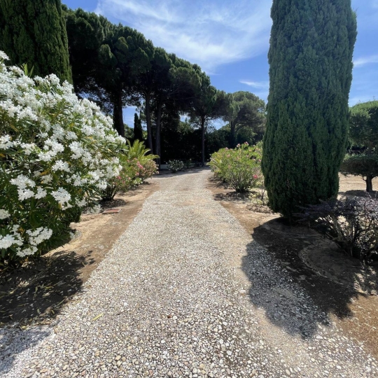  IMMOBILIERE ARTHUR : Domaines / Propriétés | RAMATUELLE (83350) | 130 m2 | 2 700 000 € 