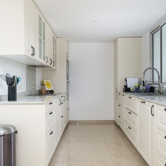  IMMOBILIERE ARTHUR : Maison / Villa | ALLAUCH (13190) | 180 m2 | 795 000 € 