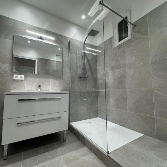  IMMOBILIERE ARTHUR : Appartement | MARSEILLE (13005) | 51 m2 | 196 000 &euro; 