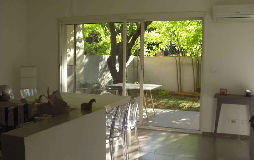 IMMOBILIERE ARTHUR : Maison / Villa | MARSEILLE (13012) | 110 m2 | 2 000 € 