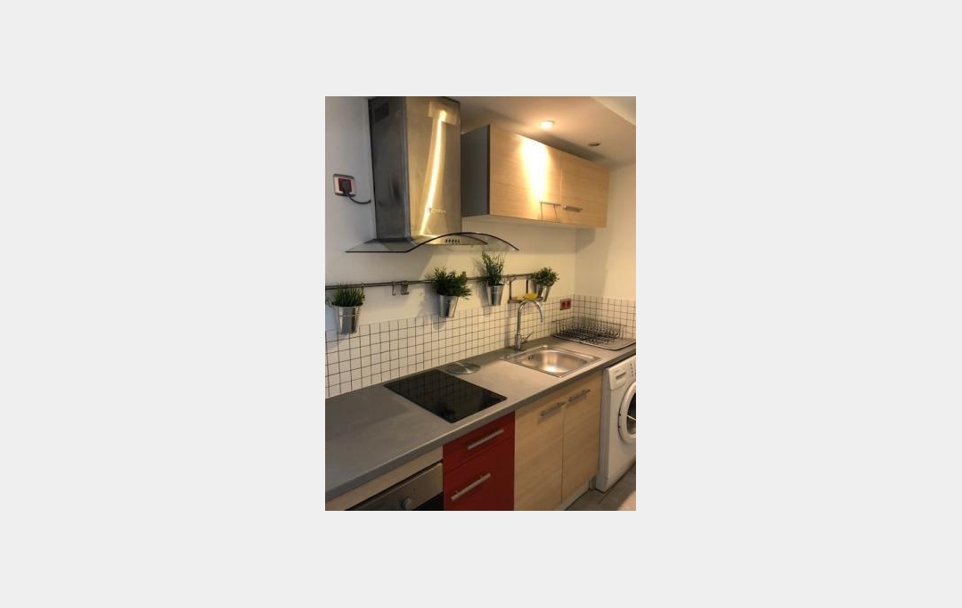 IMMOBILIERE ARTHUR : Appartement | MARSEILLE (13002) | 32 m2 | 670 € 