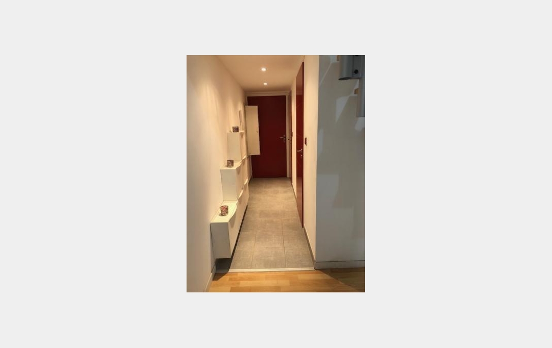 IMMOBILIERE ARTHUR : Appartement | MARSEILLE (13002) | 32 m2 | 670 € 