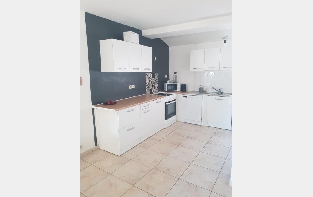 IMMOBILIERE ARTHUR : Appartement | MARSEILLE (13013) | 67 m2 | 890 € 