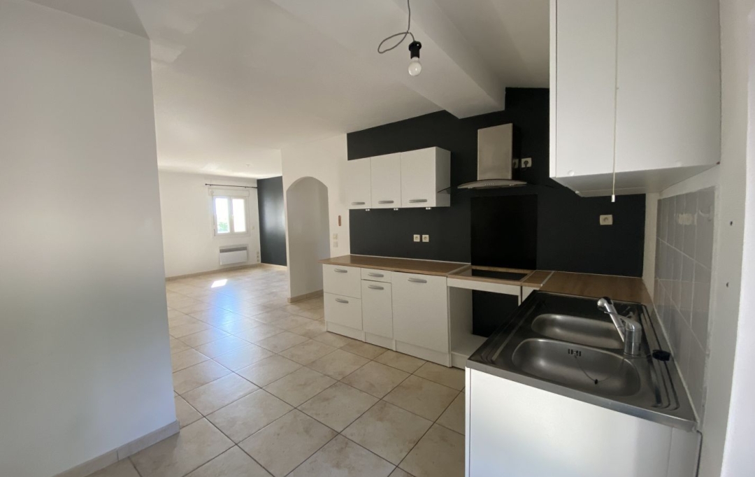 IMMOBILIERE ARTHUR : Appartement | MARSEILLE (13013) | 67 m2 | 890 € 