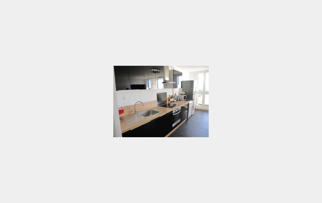 IMMOBILIERE ARTHUR : Apartment | MARSEILLE (13013) | 63 m2 | 920 € 