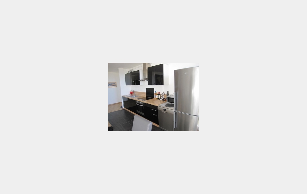 IMMOBILIERE ARTHUR : Apartment | MARSEILLE (13013) | 63 m2 | 920 € 