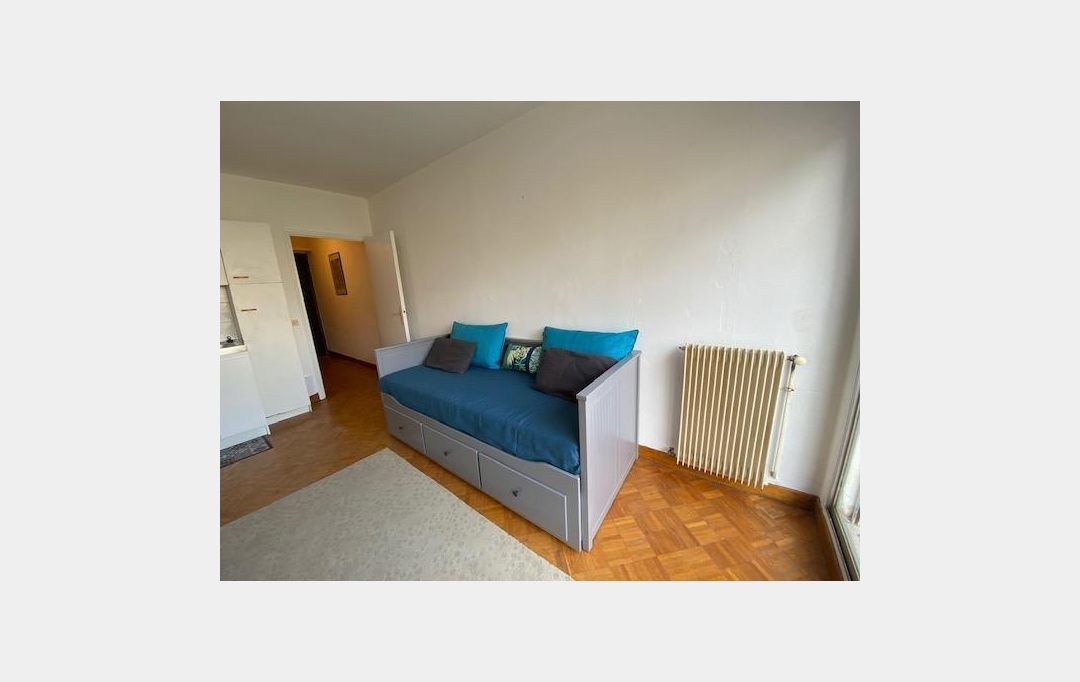 IMMOBILIERE ARTHUR : Appartement | MARSEILLE (13005) | 18 m2 | 480 € 