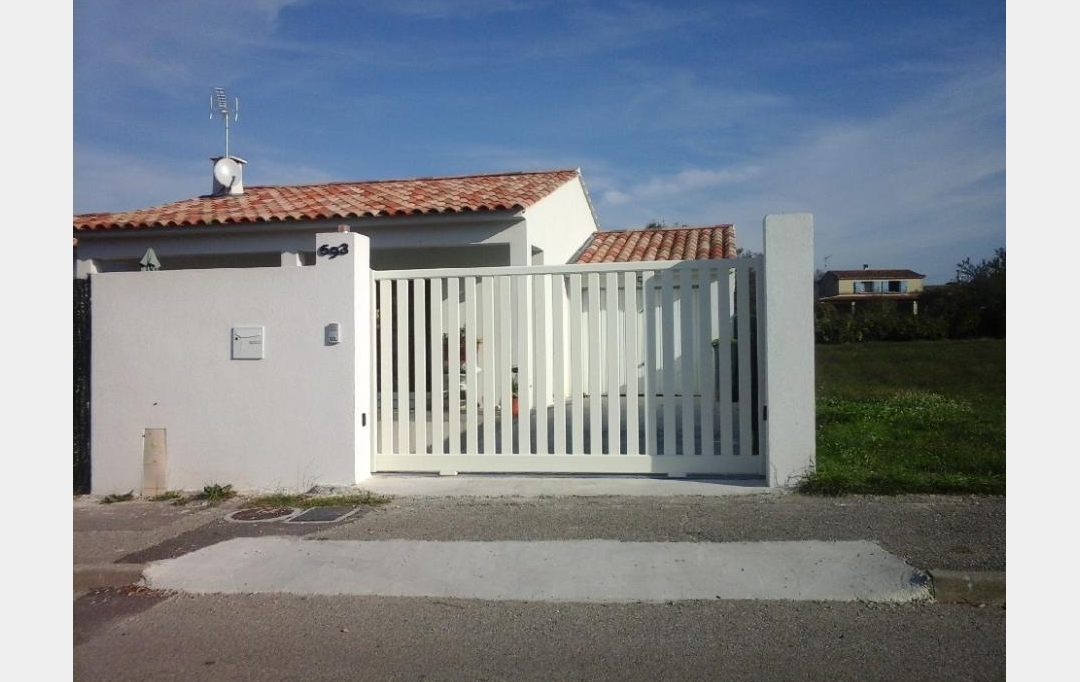 IMMOBILIERE ARTHUR : Maison / Villa | SIMIANE-COLLONGUE (13109) | 115 m2 | 1 900 &euro; 