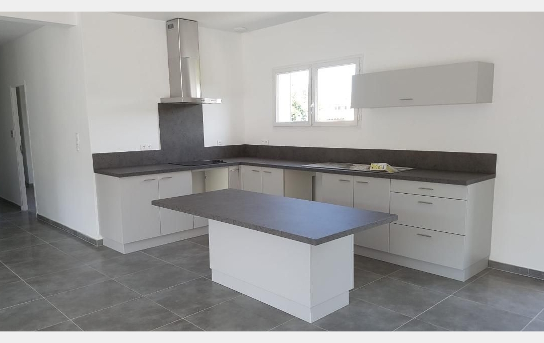 IMMOBILIERE ARTHUR : Maison / Villa | SIMIANE-COLLONGUE (13109) | 115 m2 | 1 900 &euro; 