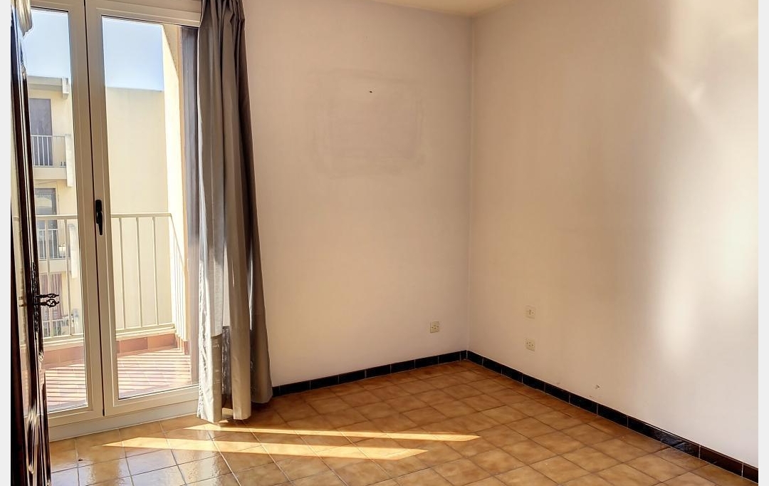 IMMOBILIERE ARTHUR : Apartment | MARSEILLE (13013) | 68 m2 | 950 € 