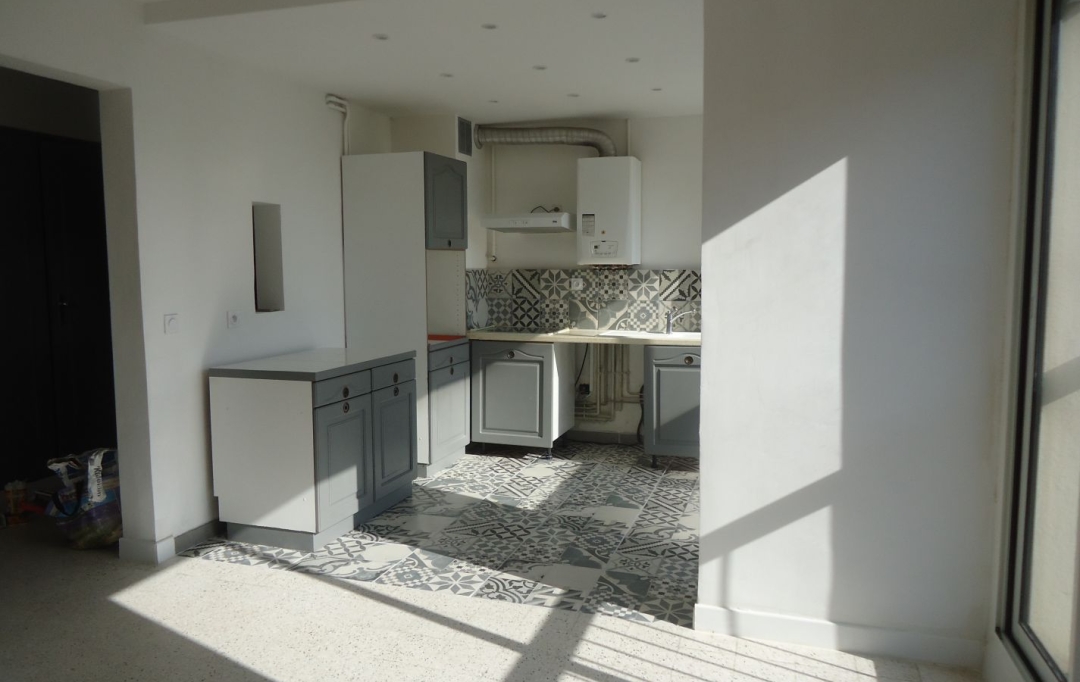 IMMOBILIERE ARTHUR : Appartement | MARSEILLE (13013) | 59 m2 | 950 &euro; 