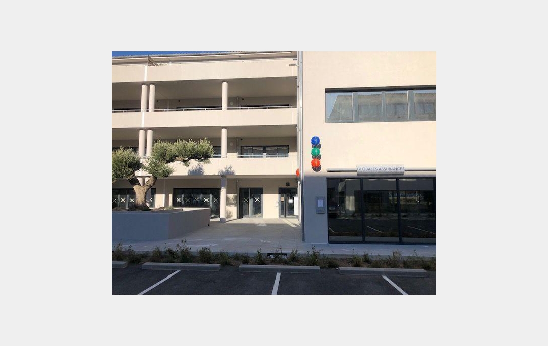 IMMOBILIERE ARTHUR : Commercial | AUBAGNE (13400) | 105 m2 | 1 619 € 