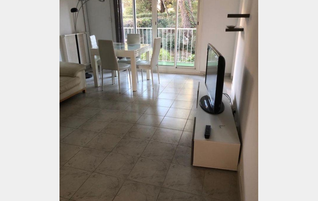 IMMOBILIERE ARTHUR : Appartement | MARSEILLE (13012) | 70 m2 | 1 000 € 