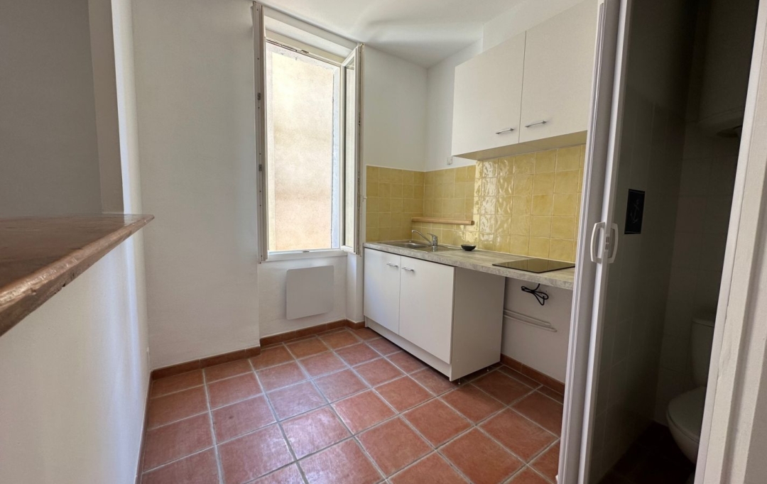 AGENCE N'DANIK : Appartement | MARSEILLE (13005) | 28 m2 | 610 &euro; 