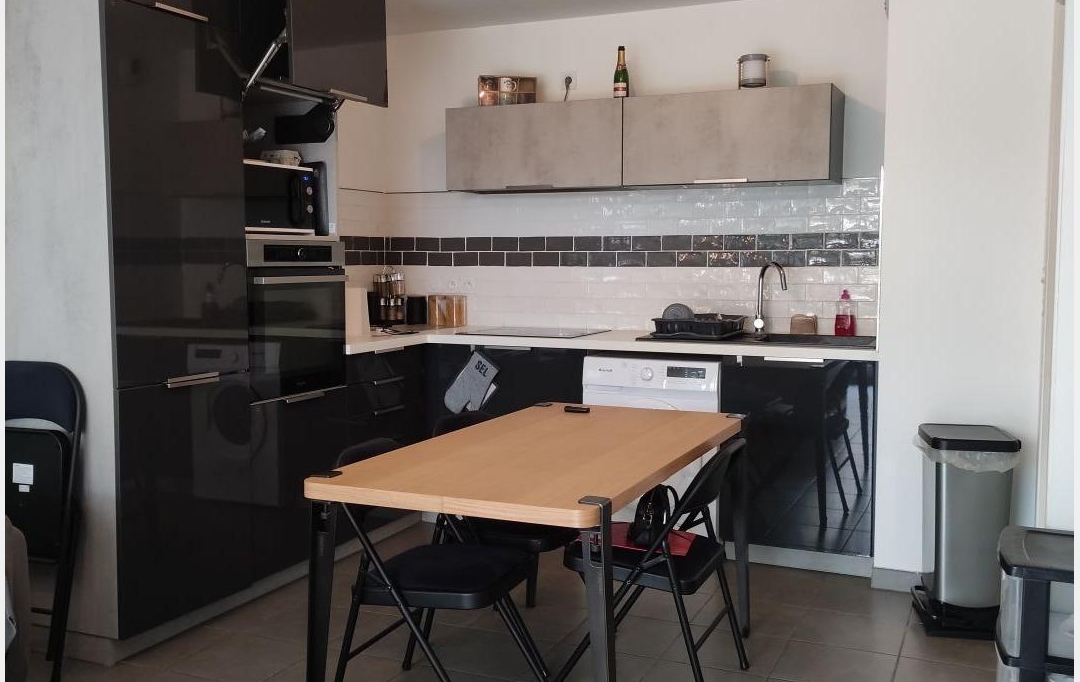 IMMOBILIERE ARTHUR : Appartement | MARSEILLE (13011) | 55 m2 | 1 100 € 