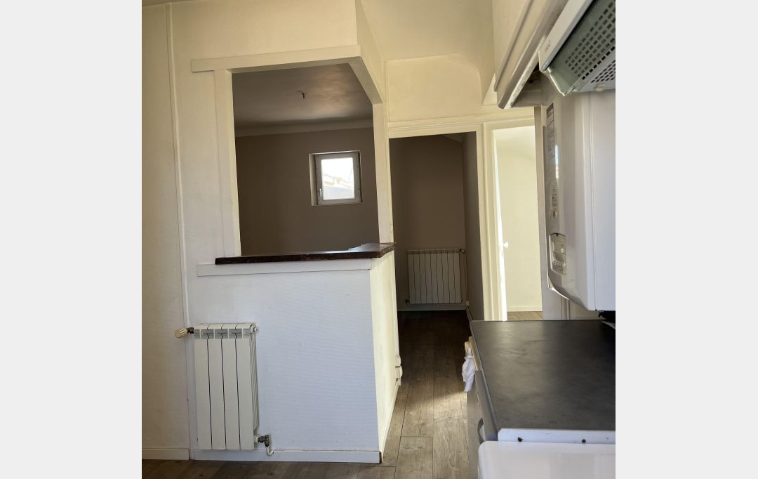 IMMOBILIERE ARTHUR : Appartement | MARSEILLE (13005) | 33 m2 | 560 &euro; 