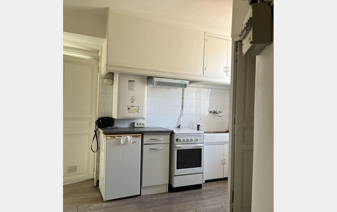 IMMOBILIERE ARTHUR : Appartement | MARSEILLE (13005) | 33 m2 | 560 &euro; 