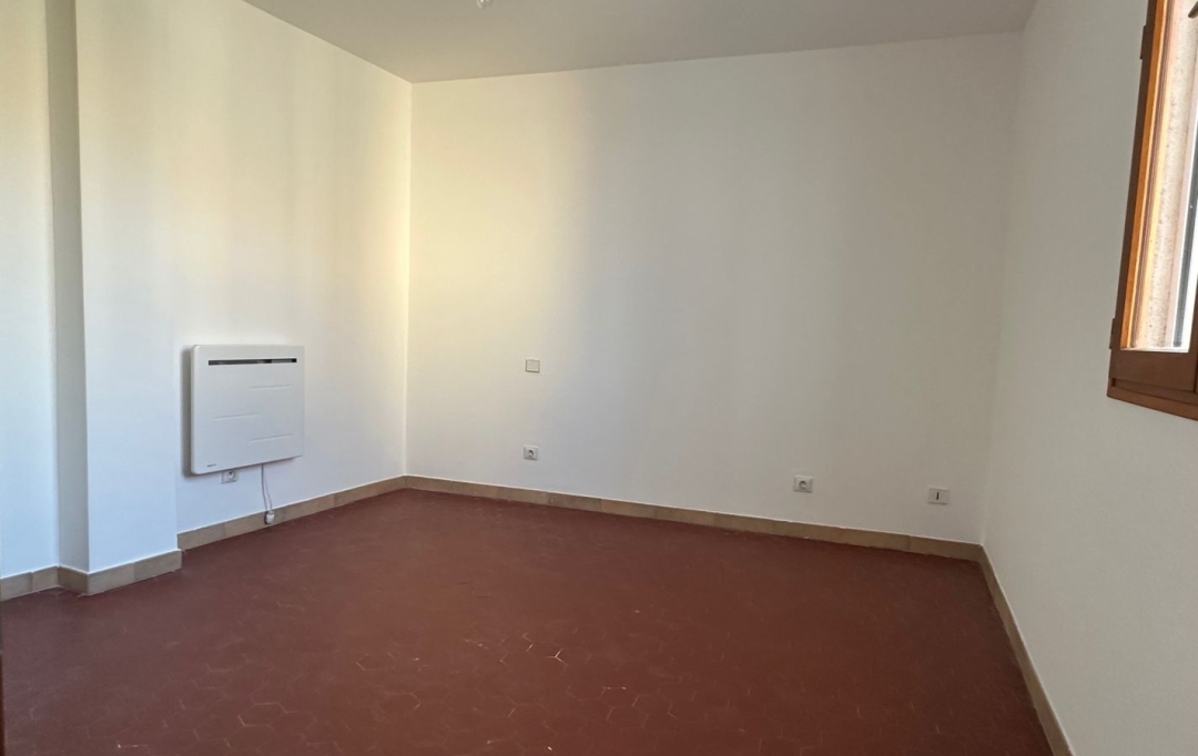 AGENCE N'DANIK : House | PLAN-DE-CUQUES (13380) | 62 m2 | 1 400 &euro; 