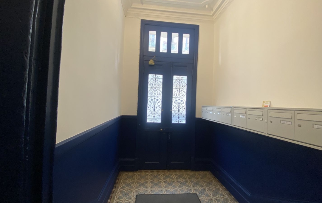 IMMOBILIERE ARTHUR : Appartement | MARSEILLE (13004) | 29 m2 | 650 € 
