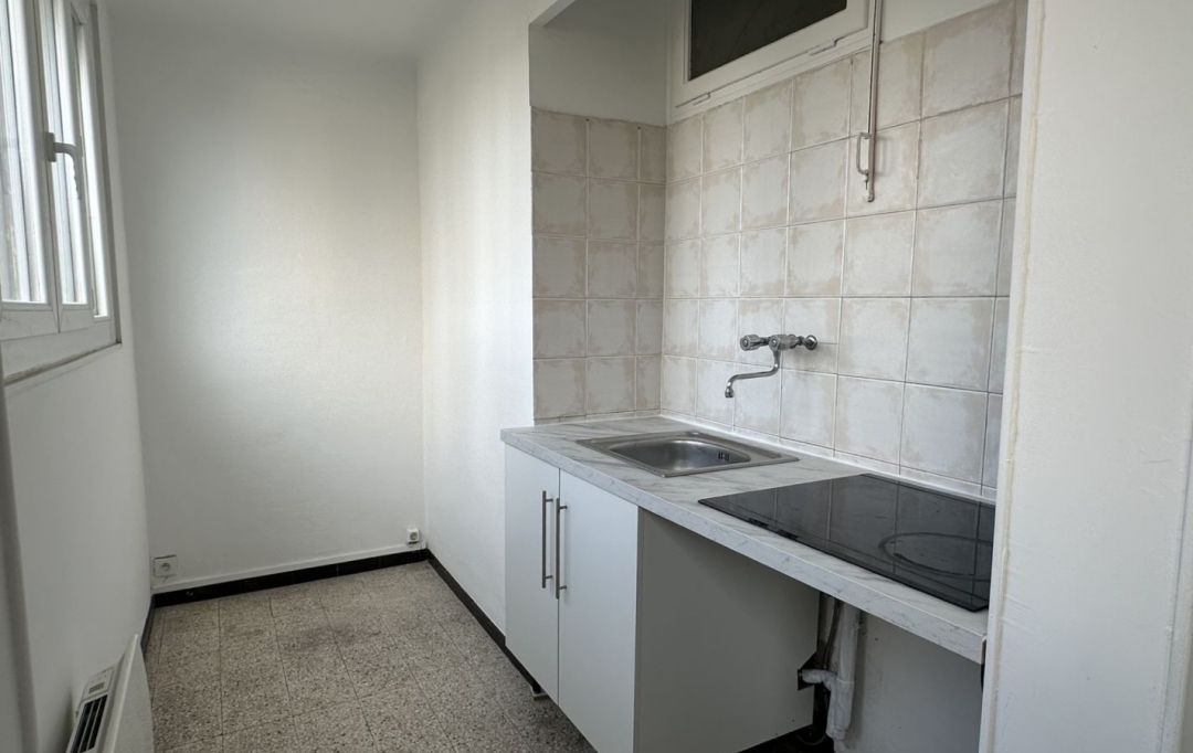 IMMOBILIERE ARTHUR : Appartement | MARSEILLE (13013) | 55 m2 | 670 € 