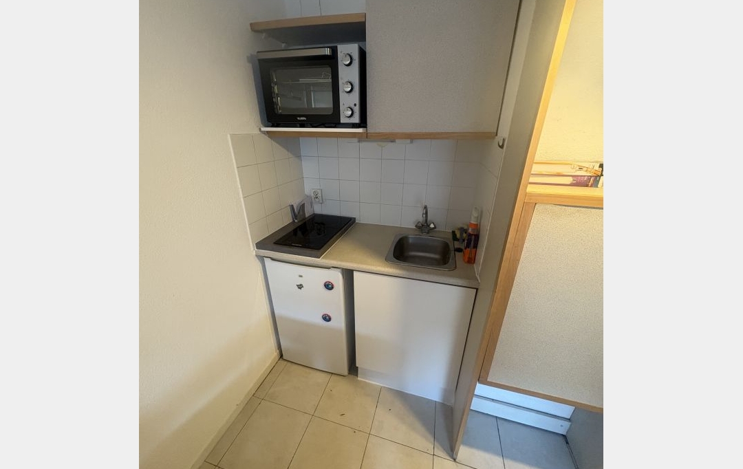 IMMOBILIERE ARTHUR : Appartement | MARSEILLE (13013) | 18 m2 | 450 € 
