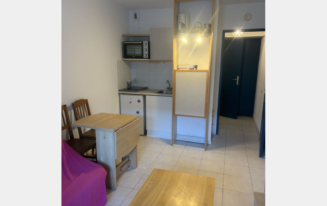 IMMOBILIERE ARTHUR : Appartement | MARSEILLE (13013) | 18 m2 | 450 € 