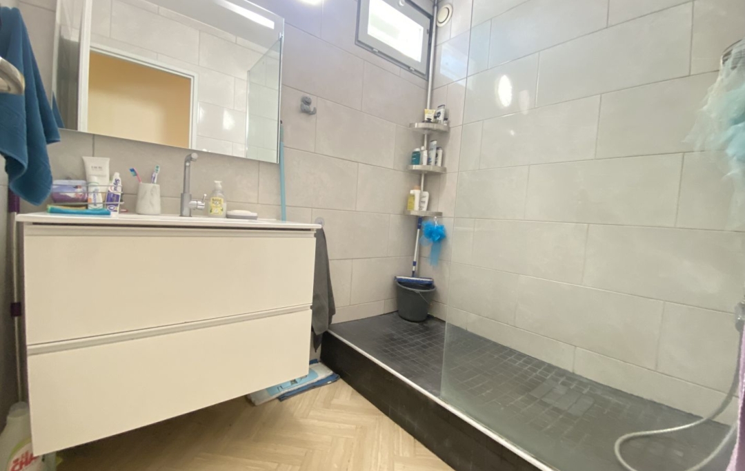 IMMOBILIERE ARTHUR : Apartment | MARSEILLE (13013) | 77 m2 | 950 € 