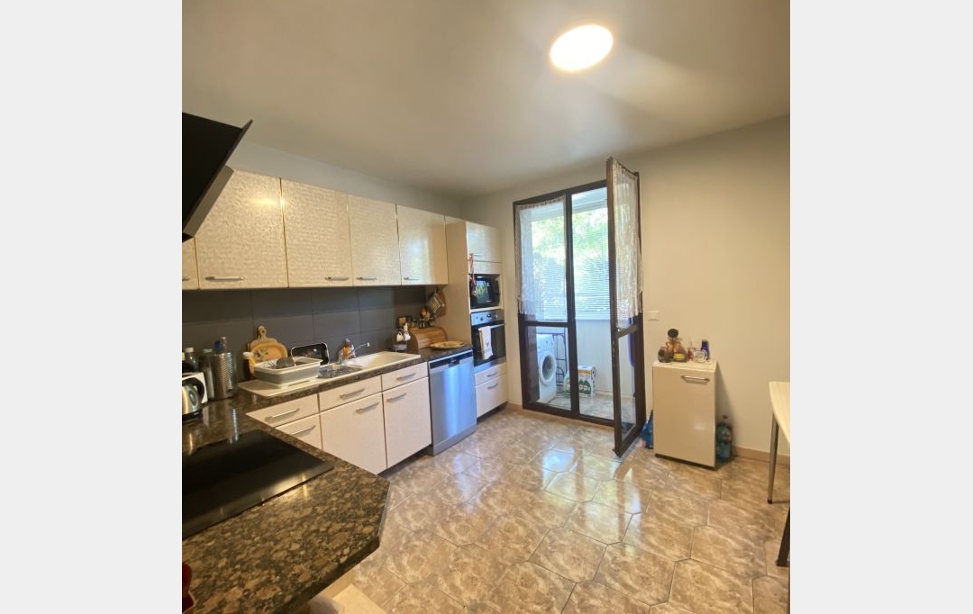 IMMOBILIERE ARTHUR : Apartment | MARSEILLE (13013) | 77 m2 | 950 € 