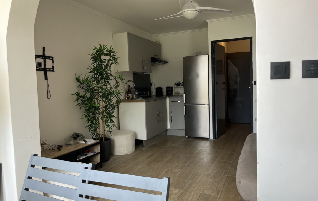 IMMOBILIERE ARTHUR : Appartement | LA CIOTAT (13600) | 29 m2 | 880 € 