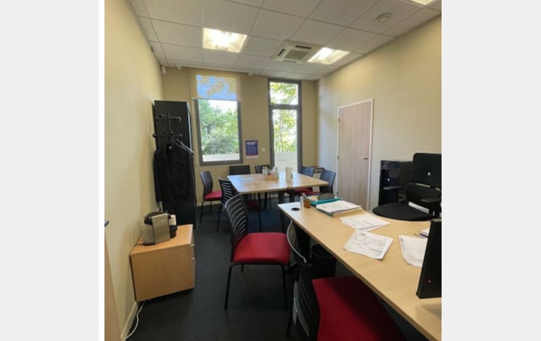IMMOBILIERE ARTHUR : Local / Bureau | MARSEILLE (13012) | 235 m2 | 4 000 € 