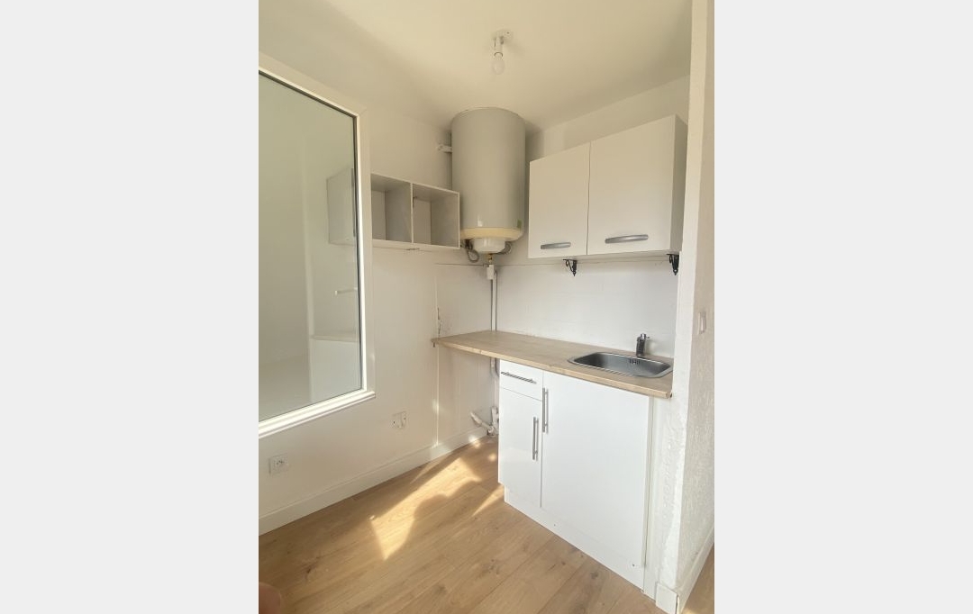 IMMOBILIERE ARTHUR : Apartment | MARSEILLE (13011) | 23 m2 | 490 € 