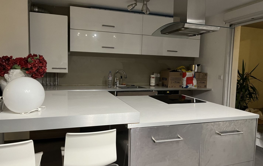 IMMOBILIERE ARTHUR : Apartment | MARSEILLE (13010) | 73 m2 | 1 000 € 