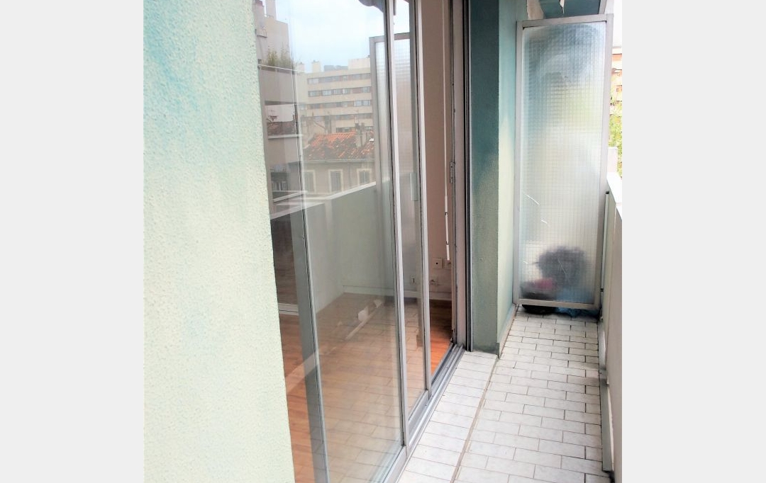 IMMOBILIERE ARTHUR : Appartement | MARSEILLE (13006) | 32 m2 | 600 &euro; 