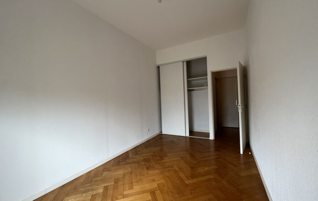 IMMOBILIERE ARTHUR : Appartement | MARSEILLE (13001) | 97 m2 | 1 200 &euro; 
